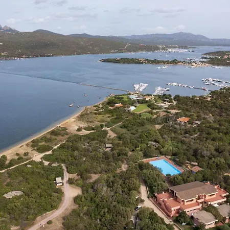 Fronte Piscina-mare - Porto Rotondo